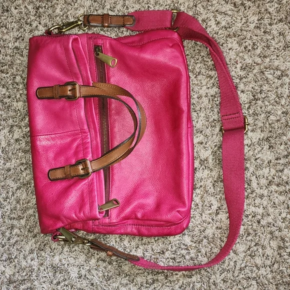 FOSSIL Explorer Leather Tote Hot Pink Magenta Foldover Brass Messenger Bag - Picture 4 of 14